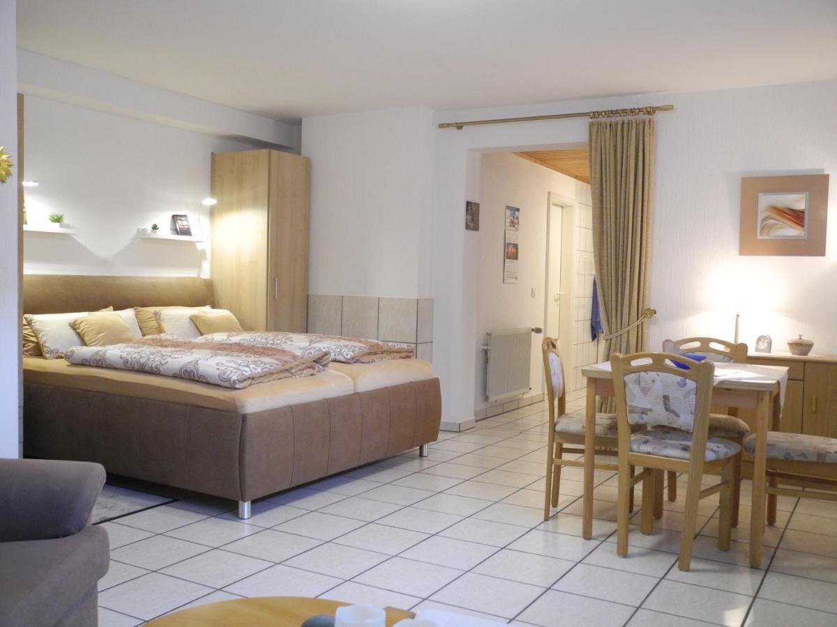 Ferienwohnung Heinen アンダーナッハ エクステリア 写真
